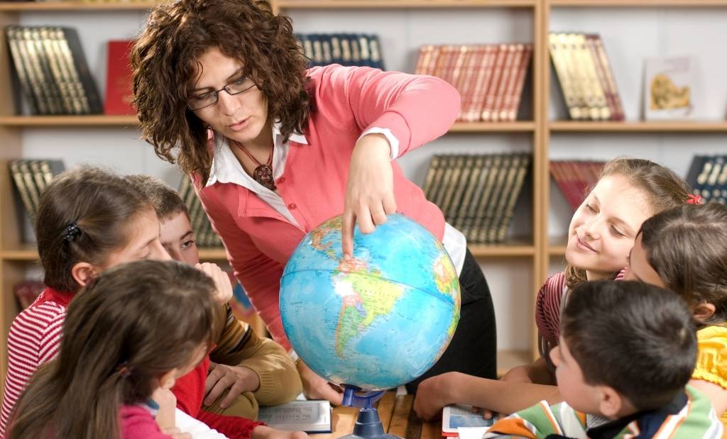 Desenvolvimento intelectual: estratégias escolares para promover o crescimento cognitivo